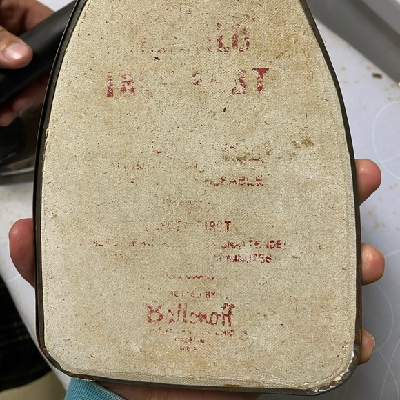 General Mills Truheat Iron - Picture 7 of 10